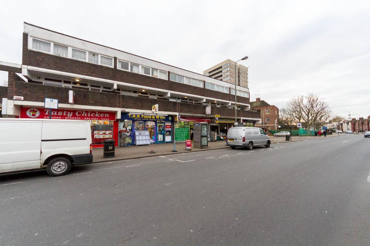 Juzz Holiday Lets London Exterior photo